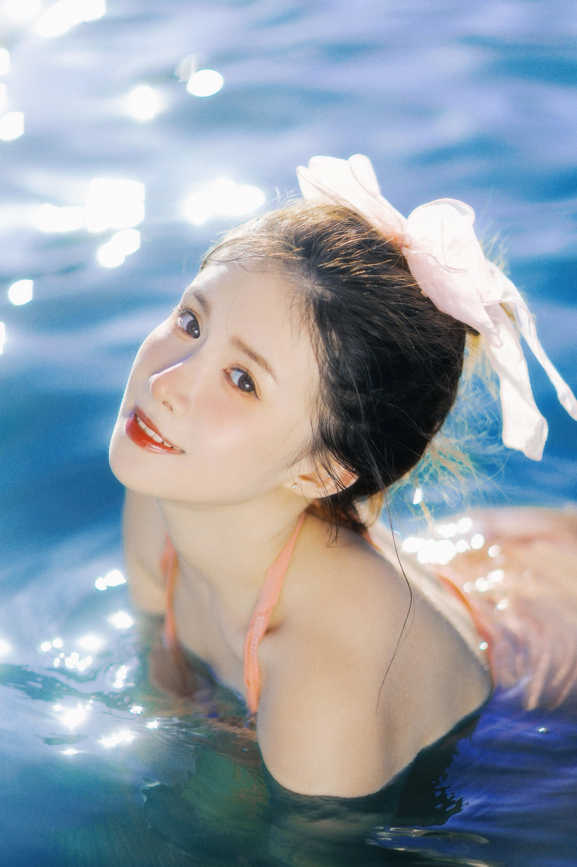 [YITUYU艺图语]2023.10.03 夏末的海边泳池 电动小猪pig 2